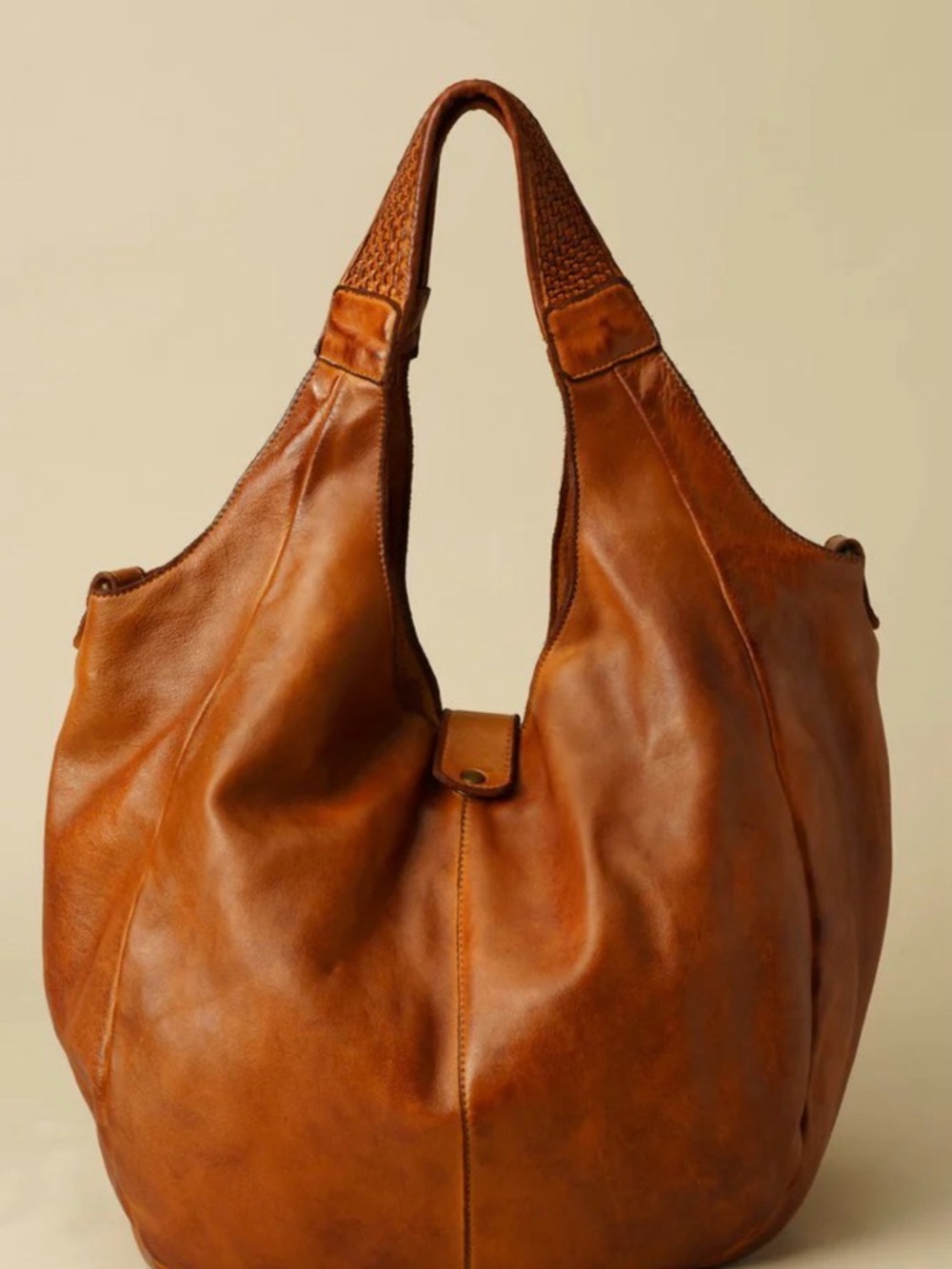 NWT Lusher Bayside84 Oversized Vintage Hobo Carryall
Beautiful leather smell!! - Picture 13 of 16